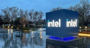 Dijital dünyanın gelişiminde belirleyici rol oynayan teknoloji şirketleri arasında Intel, yarı iletken üretimi ve mikroişlemci tasarımı alanındaki çalışmalarıyla öne çıkar. Bilgisayarların hesaplama kapasitesini belirleyen temel bileşenlerden işlemcilere kadar uzanan geniş bir ürün yelpazesine sahip olan şirket, onlarca yıldır bilgisayar sektörünün gelişimini etkiliyor. Kişisel bilgisayarlardan kurumsal sunuculara, yapay zekâ uygulamalarından gelişmiş üretim teknolojilerine kadar pek çok alanda Intel tarafından geliştirilen çözümler kullanılıyor.