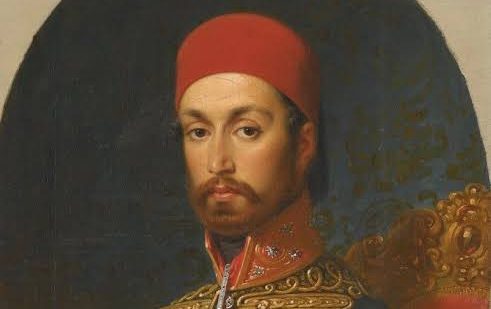 Osmanlı İmparatorluğu'nun 19. yüzyıldaki dönüşüm sürecinde önemli bir yere sahip olan Sultan Abdülmecid, geleneksel devlet yapısını çağın koşullarına uyarlamaya çalışan hükümdarlardan biridir. 1839 yılında henüz genç yaşta tahta çıkan Abdülmecid, 1861'e kadar süren saltanatı boyunca hukuk, eğitim, diplomasi, maliye ve saray kültürü gibi birçok alanda değişim yaşanmasına öncülük etmiştir. Onun dönemini özel kılan gelişmelerin başında Tanzimat Fermanı'nın ilan edilmesi ve Osmanlı yönetiminde reform düşüncesinin daha sistemli bir hâle gelmesi gelir.