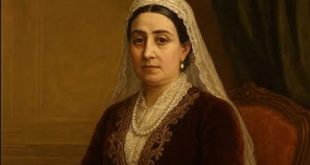 Osmanlı hanedanının son kuşağında yer alan Mediha Sultan, yaşamı boyunca hem saray geleneklerinin hem de imparatorluğun geçirdiği büyük değişimlerin etkisi altında kalmış önemli isimlerden biridir. Sultan Abdülmecid'in kızı olan Mediha Sultan, son Osmanlı padişahı VI. Mehmed Vahdeddin'in kız kardeşi ve Osmanlı Devleti'nin son döneminde sadrazamlık yapan Damat Ferid Paşa'nın eşidir. Bu aile bağları, onun hayatını Osmanlı tarihinin siyasi ve toplumsal gelişmeleriyle yakından ilişkili hâle getirmiştir.