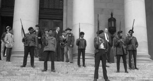 Kara Panter Partisi, 1960'lı yıllarda Amerika Birleşik Devletleri'nde ırkçılığa, polis şiddetine ve siyahilerin maruz kaldığı toplumsal eşitsizliklere karşı mücadele etmek amacıyla kurulan siyasi bir örgüttür. İngilizcede Black Panther Party adıyla bilinen hareket, Amerikan siyah özgürlük mücadelesinin en dikkat çekici oluşumlarından biri olarak tarihe geçmiştir. Örgüt, yalnızca ırk ayrımcılığına karşı yürüttüğü faaliyetlerle değil, siyah toplumun ekonomik, sosyal ve siyasi haklarını savunan programlarıyla da tanınır.