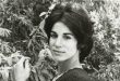 Amerikan sinema ve televizyon dünyasında farklı türlerdeki yapımlarla izleyici karşısına çıkan Kathleen Lloyd, özellikle 1970'li yıllardan itibaren üstlendiği rollerle tanınan oyunculardan biridir. Western filmlerinden korku sinemasına, polisiye dizilerden hukuk dramalarına kadar uzanan kariyeri, onun farklı karakterlere uyum sağlayabilen bir oyuncu olduğunu ortaya koyar. Sinemada Marlon Brando ve Jack Nicholson gibi ünlü isimlerle aynı yapımda yer alması, televizyon dünyasında ise uzun soluklu dizilerde canlandırdığı karakterlerle dikkat çekmesi, Lloyd'un meslek yaşamının öne çıkan özelliklerindendir.