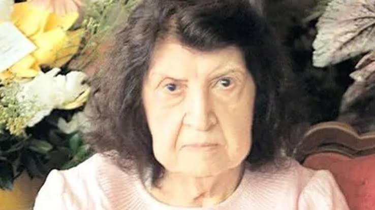 Türkiye'nin yakın tarihine damga vuran iş insanları arasında yer alan Matild Manukyan, sahip olduğu gayrimenkuller, ticari faaliyetleri ve vergi rekortmenliğiyle uzun yıllar kamuoyunun gündeminde kaldı. İstanbul'da doğan ve çalışma hayatına terzilik yaparak başlayan Manukyan, ilerleyen yıllarda özellikle Karaköy'deki mülkleri ve genelev işletmeciliğiyle tanındı. Büyük bir servet oluşturması, ekonomik gücünü farklı alanlara yönlendirmesi ve ölümünden sonra mirası hakkında yaşanan gelişmeler, onun yaşam öyküsünü dikkat çekici hâle getirdi.