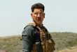 Hollywood'da bazı oyuncular vardır; bir karakteri canlandırdıklarında yalnızca hikâyenin içinde görünmez, karakterin bütün ağırlığını da beraberlerinde taşırlar. Jon Bernthal, bu tanıma uyan oyunculardan biridir. Sert bakışları, güçlü fiziksel performansı ve karakterlerinin iç dünyasındaki çatışmaları yansıtma biçimiyle özellikle suç, aksiyon, savaş ve dram türlerinde kendine özgü bir oyunculuk çizgisi oluşturmuştur.