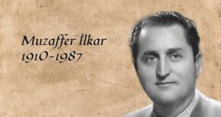 Türk sanat müziğinin geçmişten günümüze ulaşan zengin repertuvarında, besteleriyle dinleyicilerin hafızasında yer edinen pek çok sanatçı bulunur. Muzaffer İlkar da bu isimler arasında özel bir yere sahiptir. Aşkı, ayrılığı, özlemi ve geçmişe duyulan bağlılığı melodiler aracılığıyla anlatan besteci, özellikle duygusal yönü güçlü şarkılarıyla tanınmıştır. Sanat hayatı boyunca yalnızca beste üretmekle kalmayan İlkar, radyo yayıncılığı ve müzik yönetimi alanlarında üstlendiği görevlerle de Türk musikisinin gelişimine katkıda bulunmuştur.