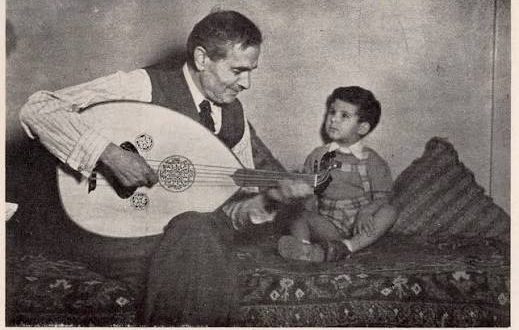 Türk musikisinin gelişiminde yalnızca beste yapan sanatçılar değil, aynı zamanda müzik eğitimine katkıda bulunan, geleneksel repertuvarı koruyan ve yeni kuşakların yetişmesini sağlayan isimler de önemli rol oynamıştır. Fahri Kopuz, besteciliği, ud icracılığı, müzik öğretmenliği ve kültürel çalışmalarıyla bu çok yönlü sanatçı profilinin dikkat çeken temsilcilerinden biridir. Osmanlı'nın son döneminden Cumhuriyet yıllarına uzanan yaşamı, Türkiye'de geleneksel musikinin geçirdiği dönüşümleri anlamak açısından da önem taşır.