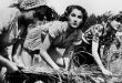 Sinema tarihinde bazı filmler, anlattıkları hikâyenin ötesine geçerek bir dönemin toplumsal yapısını, insan ilişkilerini ve yaşam mücadelelerini görünür kılar. Giuseppe De Santis'in 1949 yılında çektiği Acı Pirinç (Riso Amaro), bu özellikleriyle İtalyan sinemasının dikkat çeken eserleri arasında yer alır. Suç ve dram türlerini toplumsal gerçekçilikle bir araya getiren film, savaş sonrası İtalya'nın ekonomik koşullarını, kadın emeğini ve bireysel çıkarlarla ortak yaşam arasındaki çatışmayı ele alır.