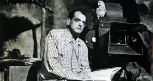 Luis Buñuel, sinema sanatının geleneksel anlatım kurallarını sorgulayan, gerçeküstücü yaklaşımıyla dünya sinemasını etkileyen ve toplumsal eleştiriyi özgün bir görsel dille birleştiren yönetmenlerden biridir. İspanya'da başlayan yaşamı, Fransa ve Meksika gibi farklı ülkelerde devam eden sanat yolculuğuyla uluslararası bir nitelik kazanmıştır. 20. yüzyıl sinemasının en ayırt edici isimleri arasında gösterilen Buñuel, filmlerinde insanın bastırılmış arzularını, dini inançlarını, sınıfsal ayrıcalıklarını ve ahlaki çelişkilerini ele almıştır.